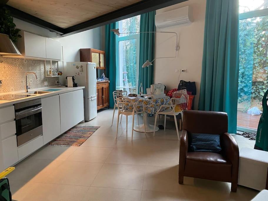 Appartement Open Space City Center Con Terrazzo E Due Bagni à Milan Extérieur photo